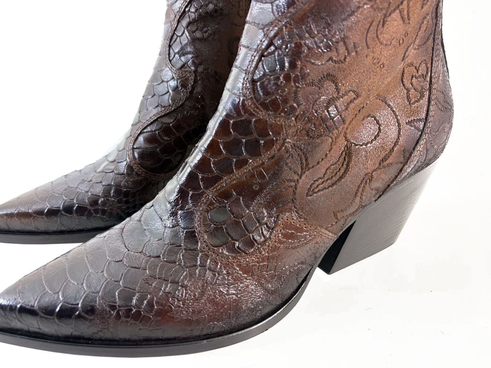 Elena Iachi Elena Iachi Enkellaarsje E2040 Bruin