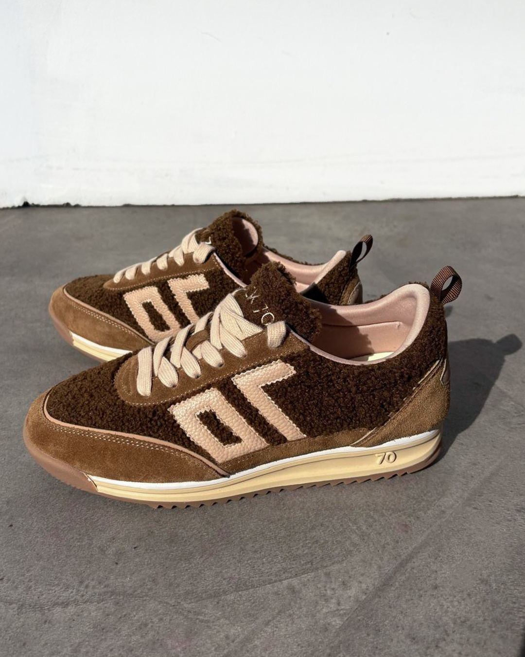 BACK 70 BACK 70 Sneaker Jogger Bruin Teddy