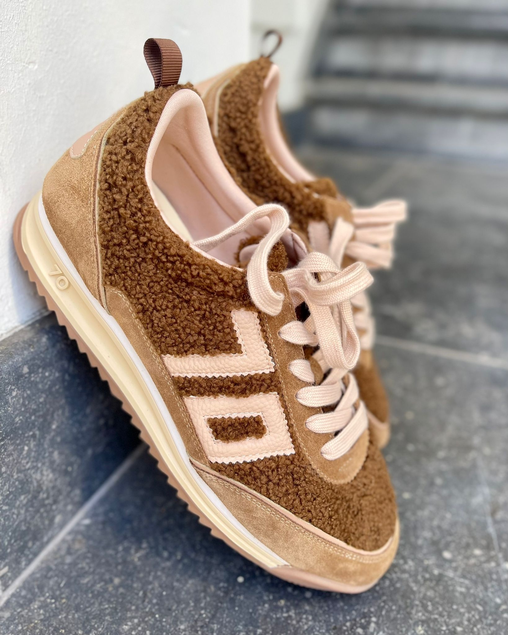 BACK 70 BACK 70 Sneaker Jogger Bruin Teddy