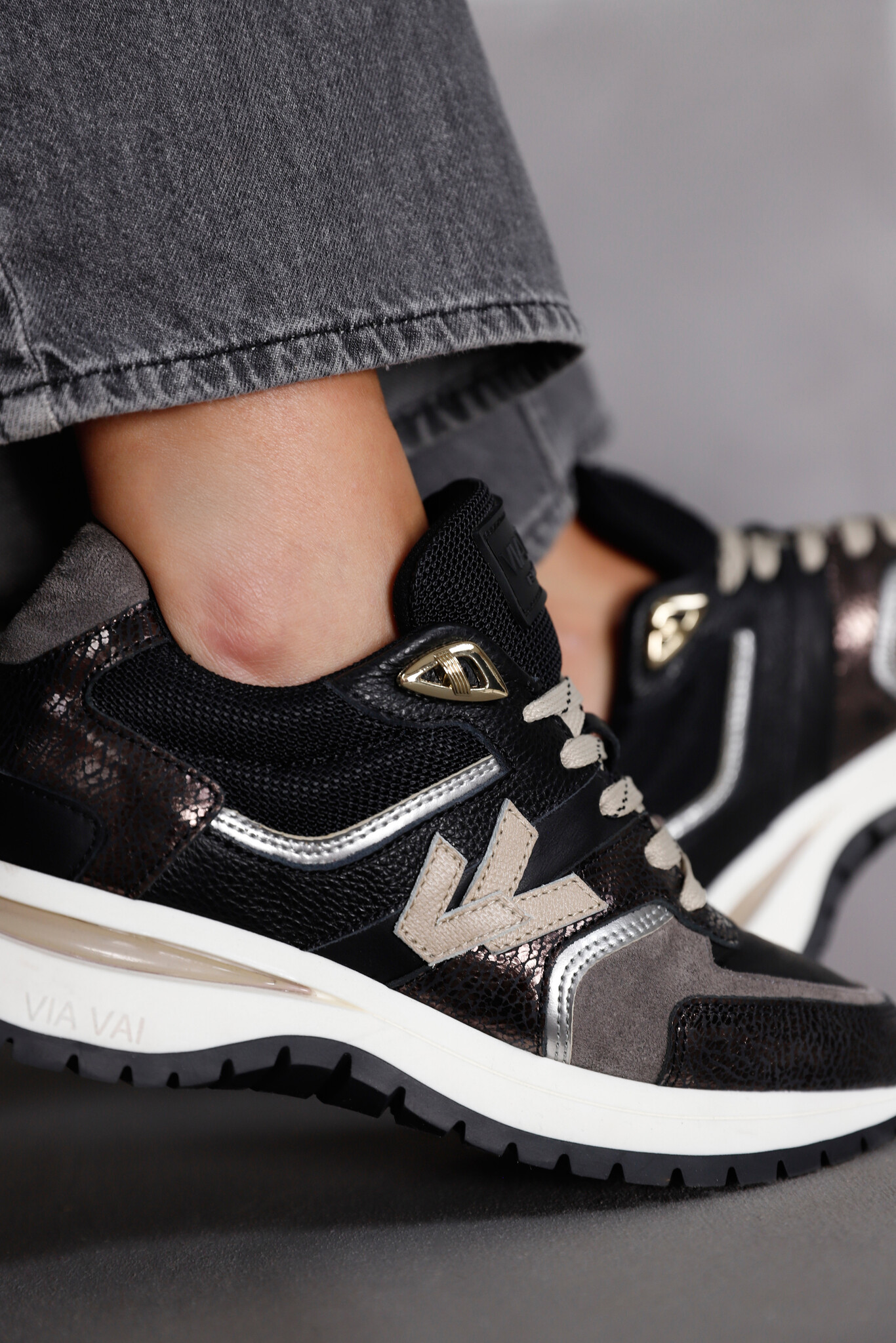 Via Vai VIA VAI Sneakers Usher Davina 62329-02-900 Zwart