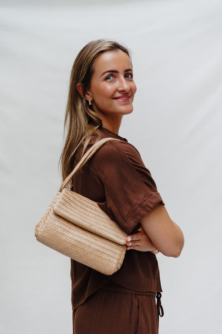 Allan K Allan K Tas Caroline DJ Beige