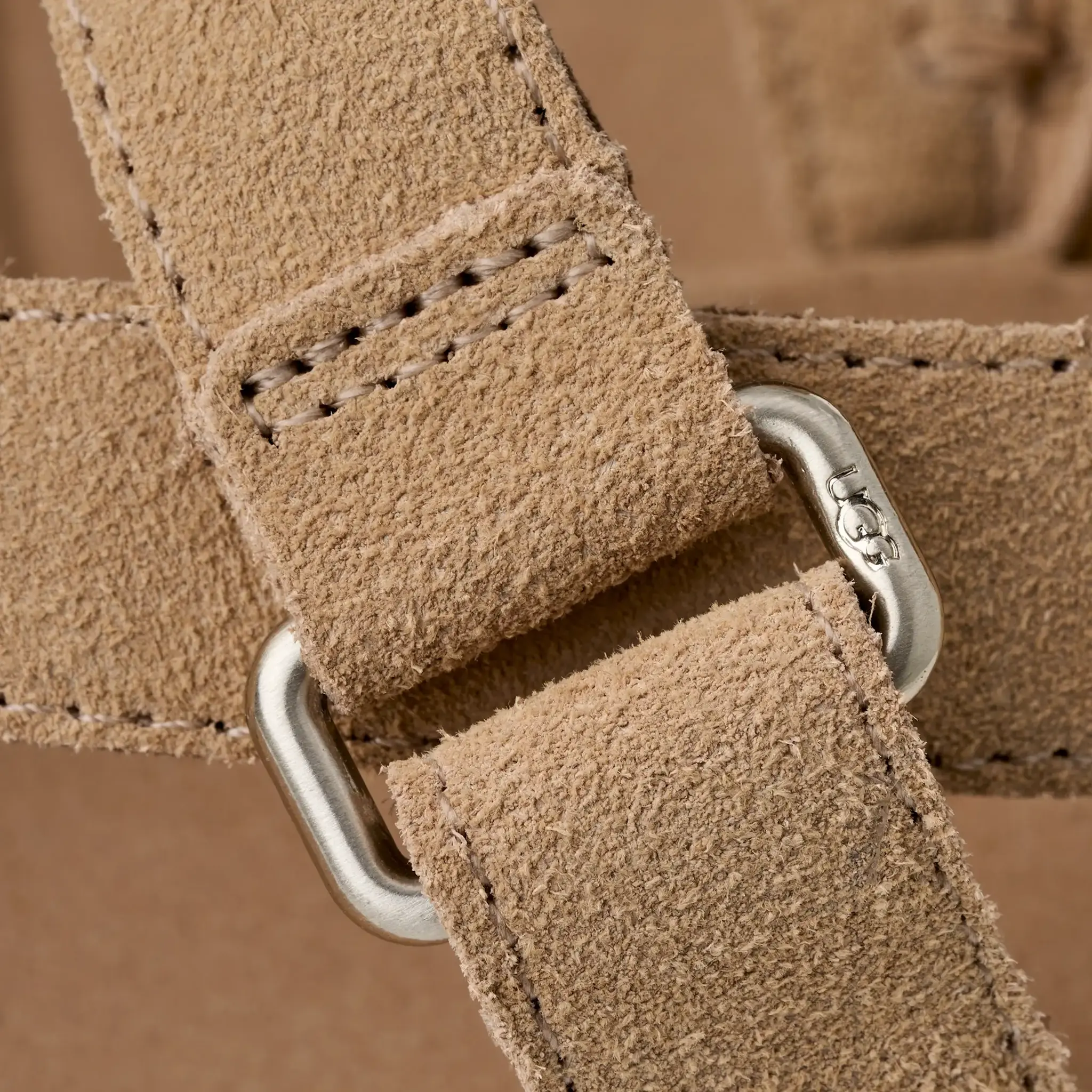 UGG UGG Sandaal Goldengaze Toe Post 1175134 Sand