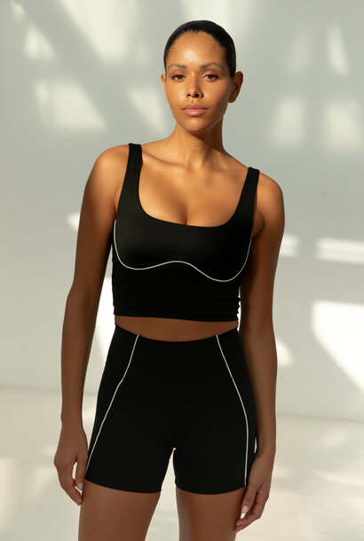 Alma Top Black