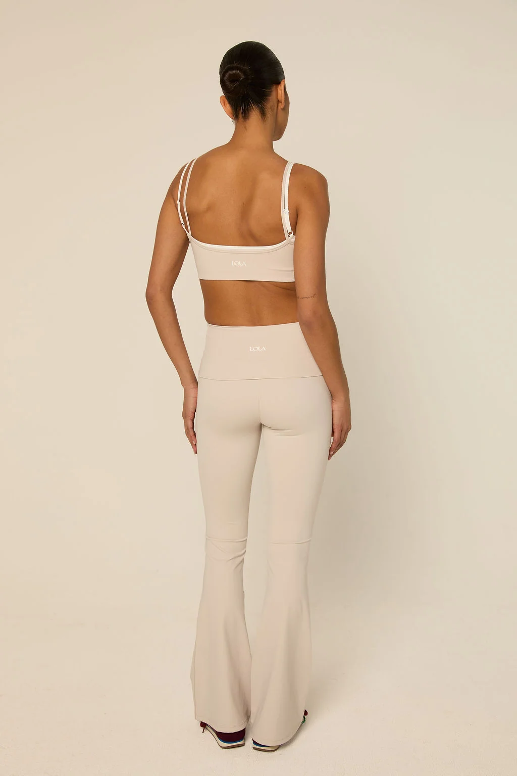 Bruna Flared Legging Oatmilk-2