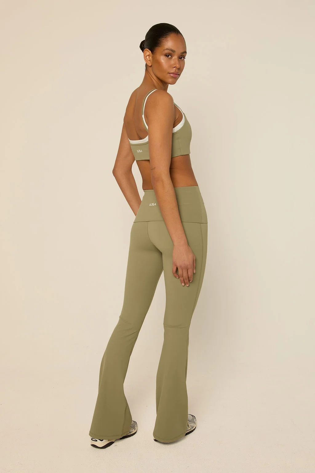 Bruna Flared Legging Sage Green-2