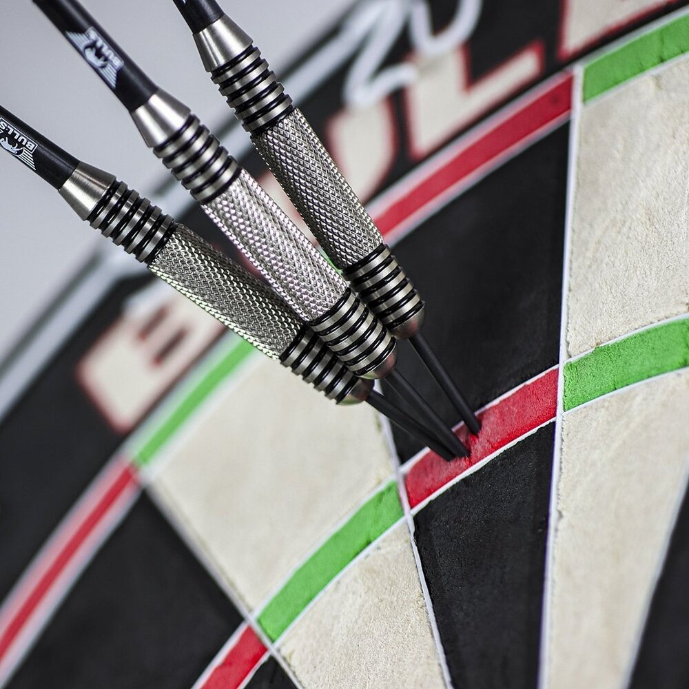 Bulls Tank Nickel Silver 21 gram - Dartpijlen Bulls Tank Nickel Silver 21 gram - Dartpijlen