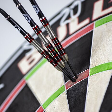 Bulls Smoke 90% Red Ember - Dartpijlen