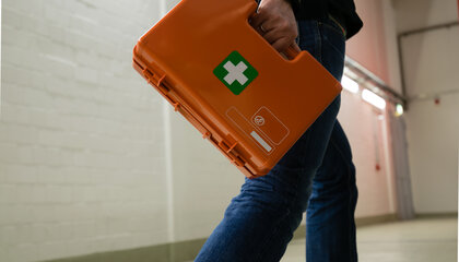 Welke verbanddoos heb ik nodig? Tips voor thuis, werk en onderweg 