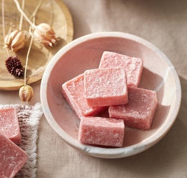 Het betoverende gebruik van amberblokjes: een natuurlijk parfumalternatief