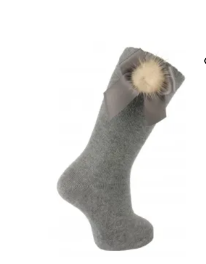 Carlomango - Kniekous strik en pompom  grijs