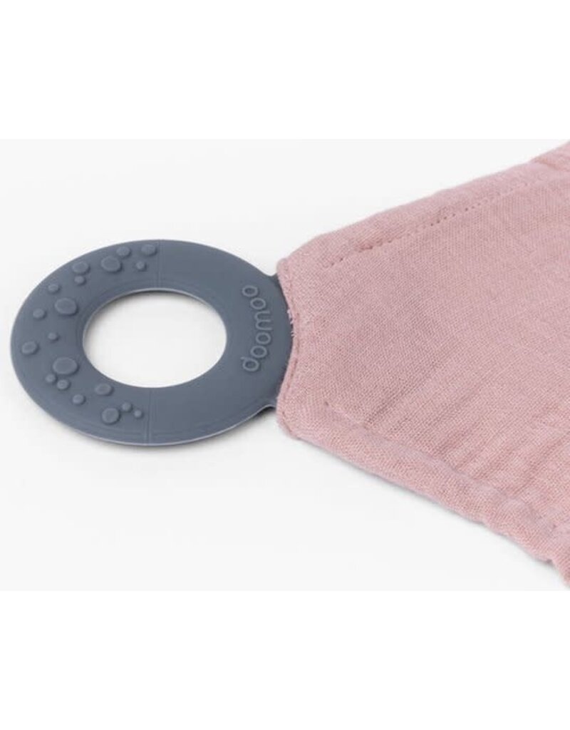 Doomoo Mom 'n play - tetra pink borstvoedingsdoek