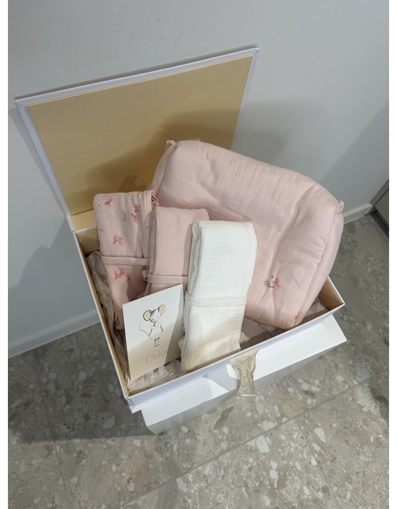 Chloé Chloé - Newborn set toilettas en tetradoeken roze
