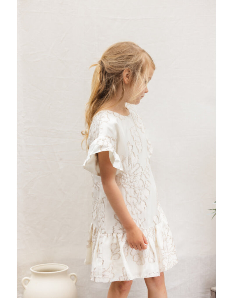 Tartine & Chocolat Tartine et Chocolat - ceremonie kleedje goude bloemen