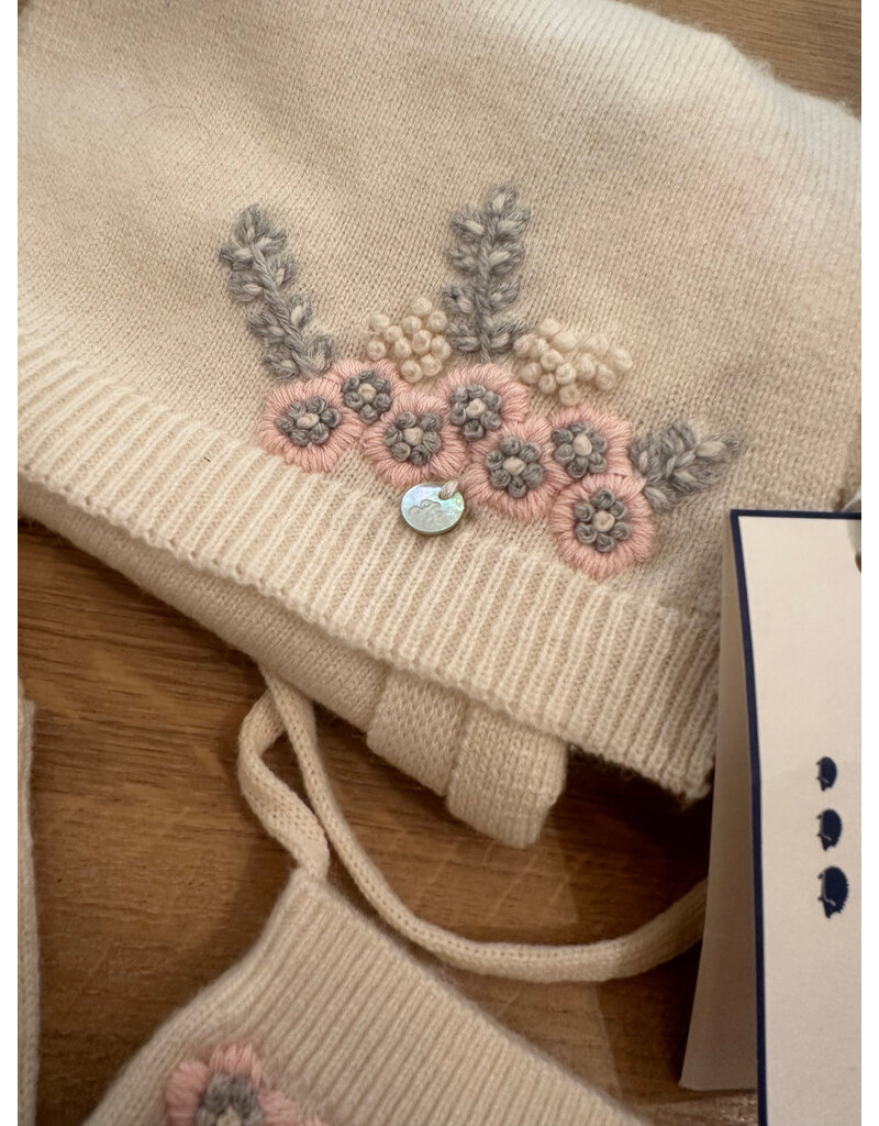 Tartine & Chocolat T&C sjaal  + handschoenen ecru - gehaakte bloemenprint  T3