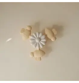 Mushie Mushie - bee spinner