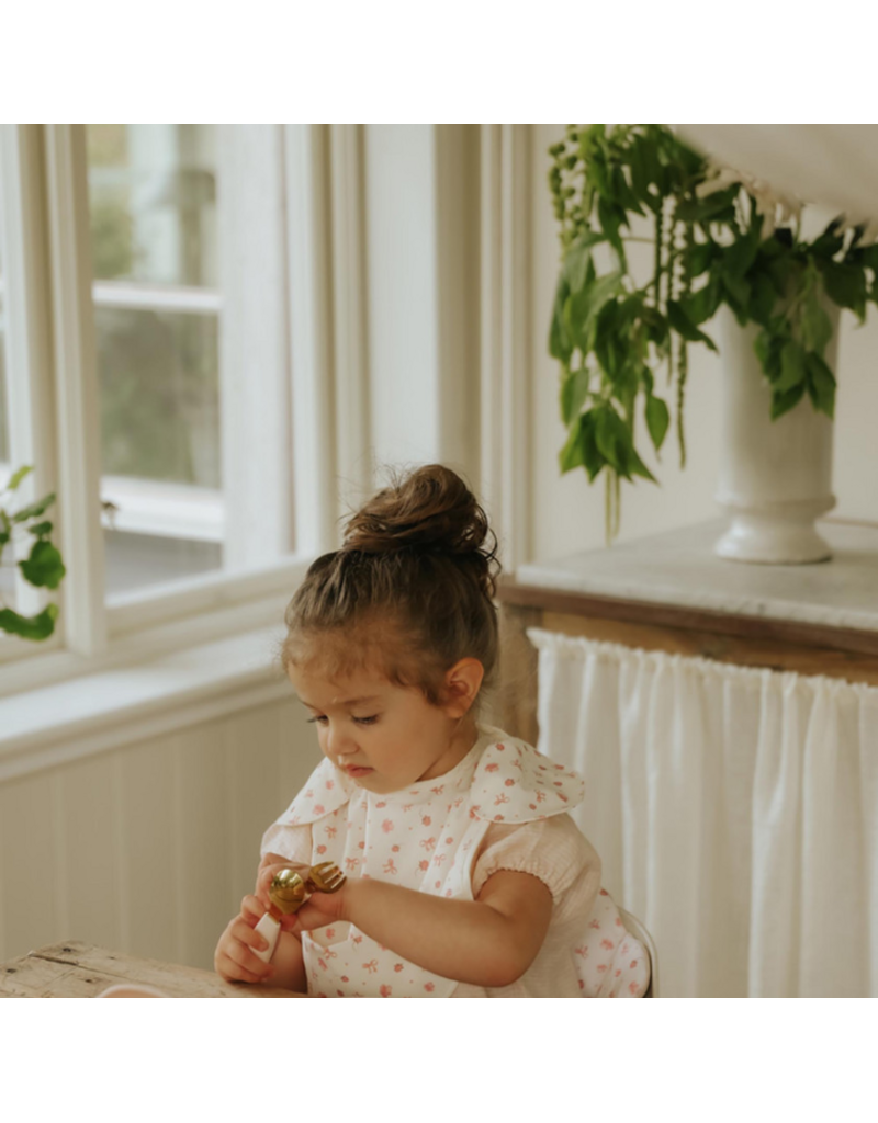 elodie details Elodie slabbetje met opvangbakje petit river rose