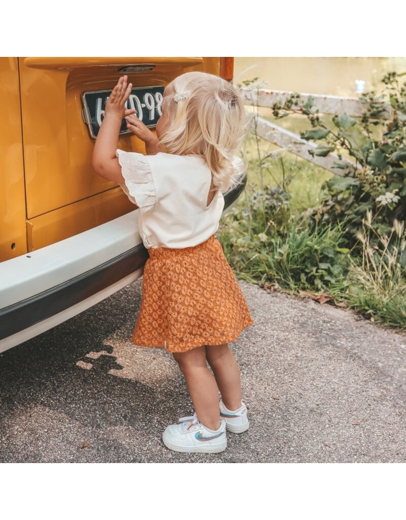 Your Wishes Your wishes - oranje rokje geborduurd