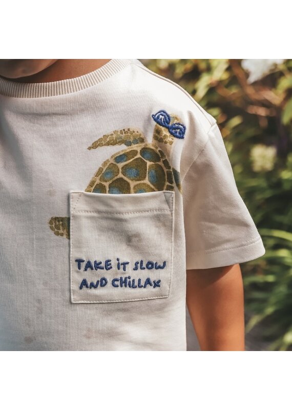 Your Wishes Your Wishes - Take it slow t-shirt (schildpad)