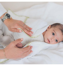 Yaarn Yaarn - muslin swaddle 120x120 wit/roze