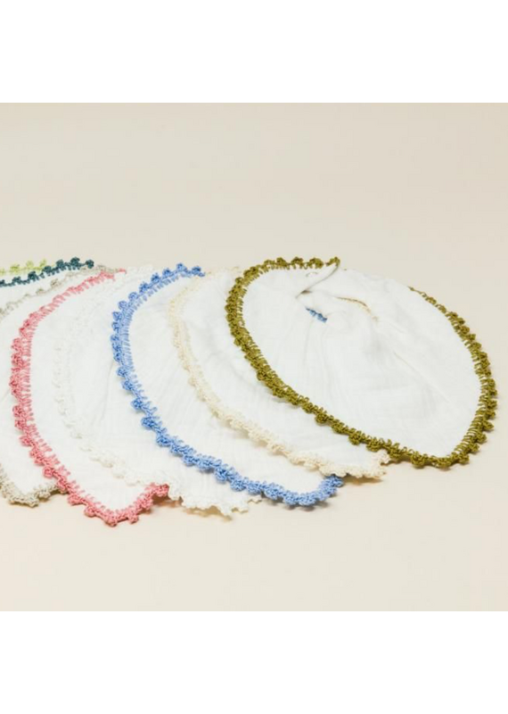 Yaarn Yaarn - muslin bib light blush