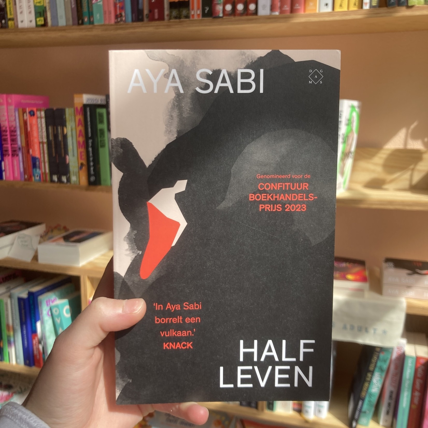 Aya Sabi Half leven - Aya Sabi
