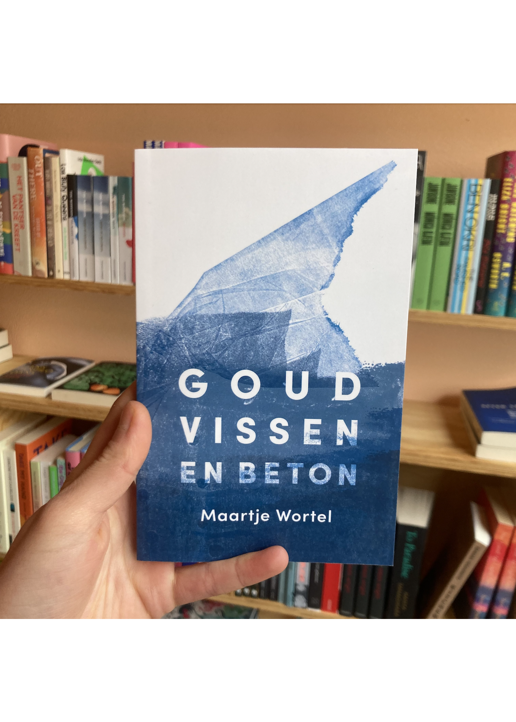Maartje Wortel Goudvissen en beton
