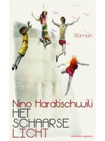 Nino Haratischwili Het schaarse licht (hardcover)
