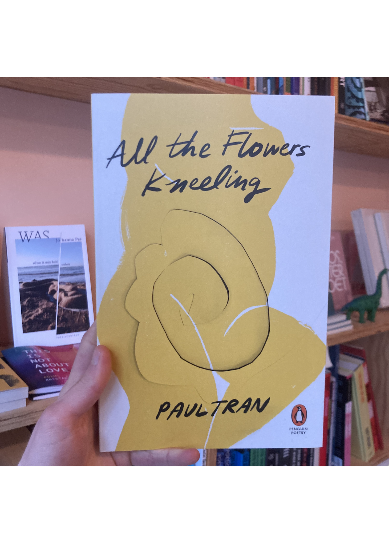 Paul Tran All the Flowers Kneeling (groter formaat)