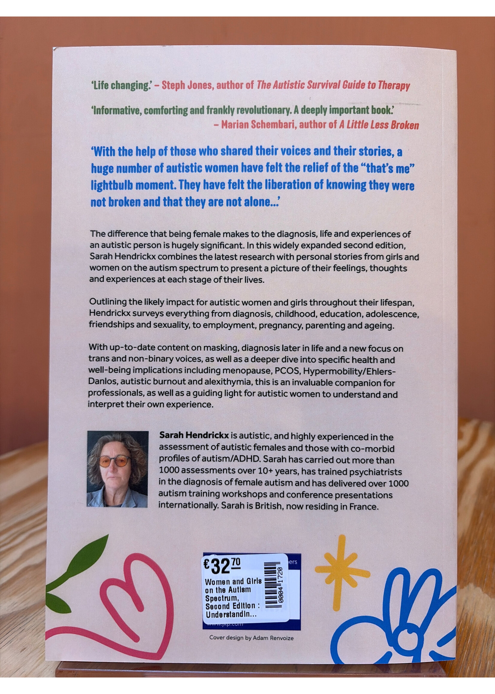 Sarah Hendrickx Women and Girls on the Autism Spectrum : Understanding Life Experiences from Early Childhood to Old Age