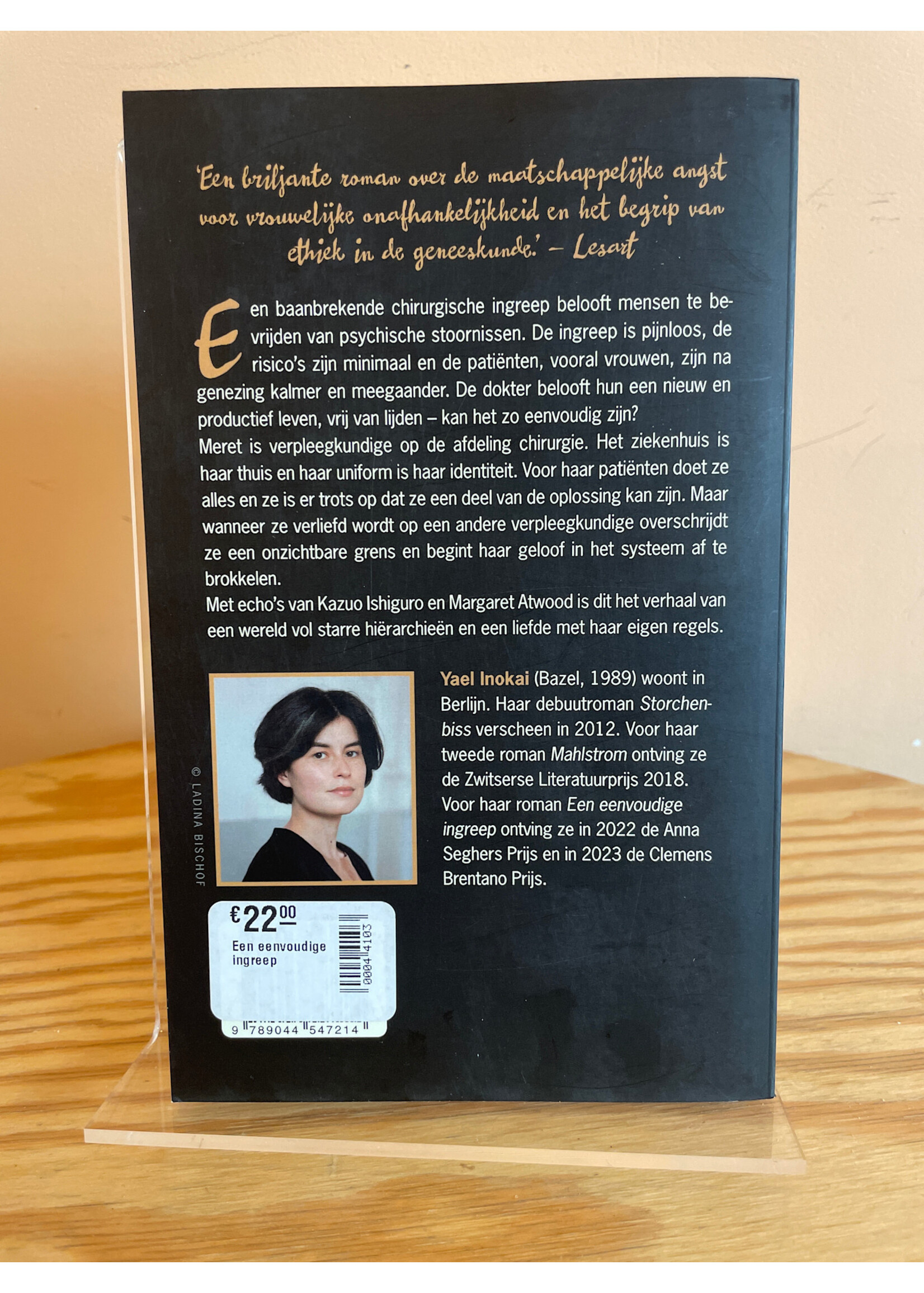Yael Inokai Een eenvoudige ingreep