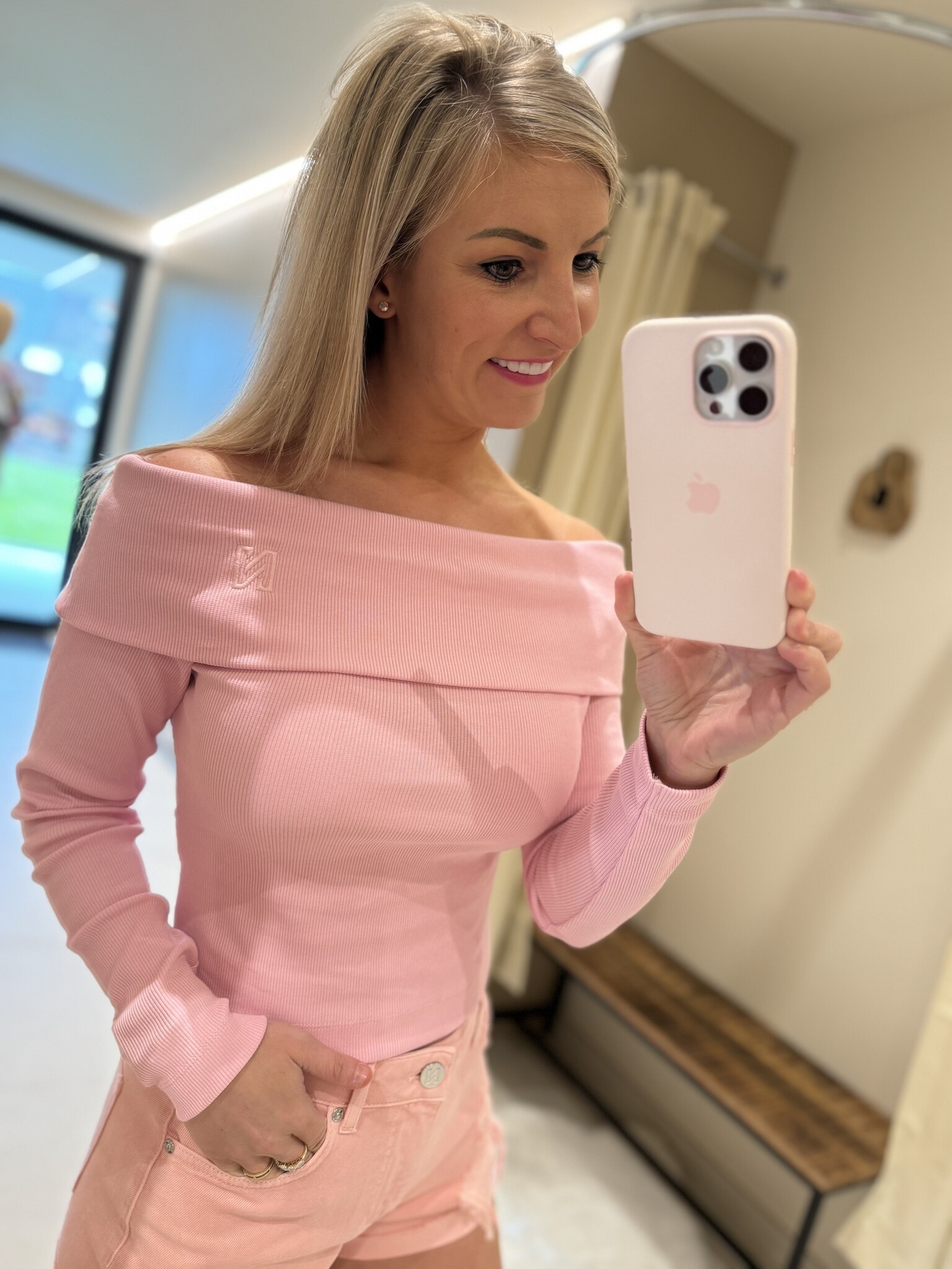 Nikkie off shoulder jurk hotsell