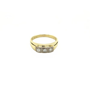 Gold ring with diamond 14 krt