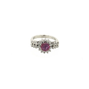White gold ring with ruby and diamond 14 krt