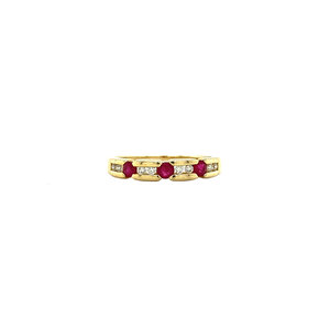 Gold ring with ruby and diamond 14 krt