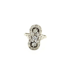 White gold princess ring with diamond 14 krt