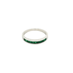 White gold ring with emerald 18 krt