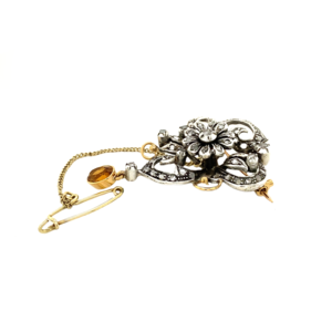 Gold brooch with rose diamond in silver 14 krt/925