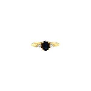 Gold ring with sapphire and diamond 14 crt