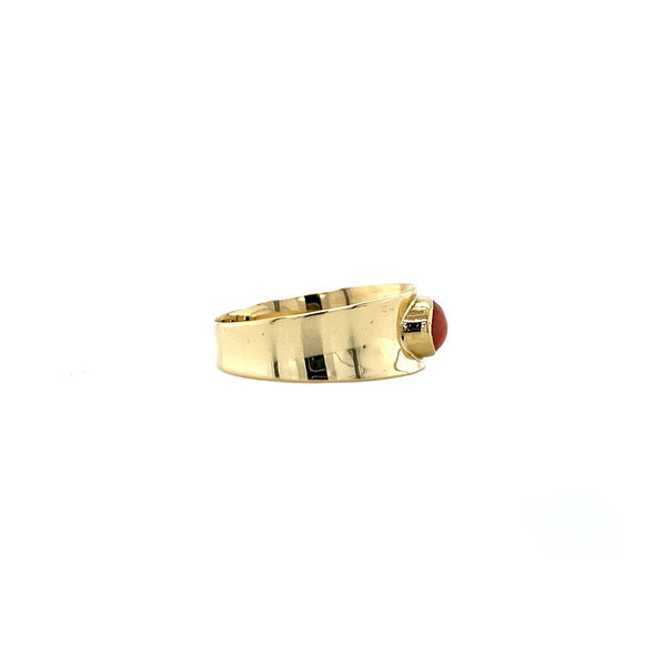 vintage Gouden ring met bloedkoraal 14 krt
