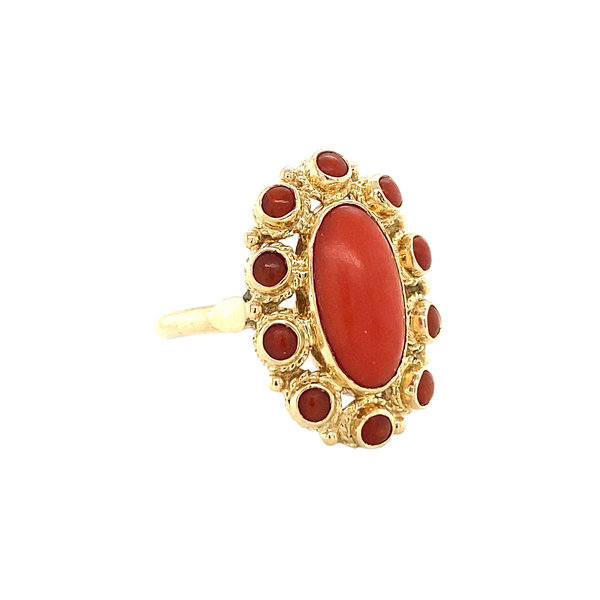 vintage Gouden entourage ring met bloedkoraal 14 krt