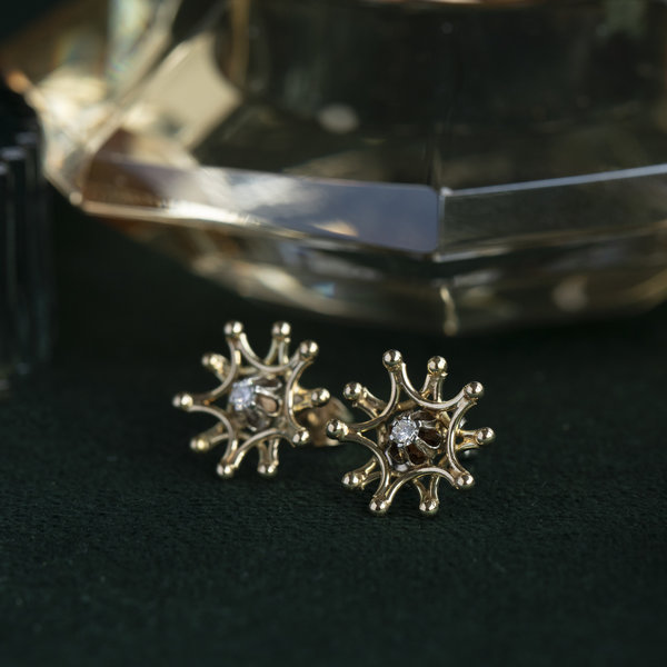 vintage Bicolour gouden oorstekers met diamant 14 krt