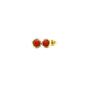 Gold ear studs with red coral 14 krt