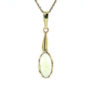 Gold pendant with opal 14 krt