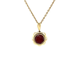 Gold pendant with carnelian 14 krt