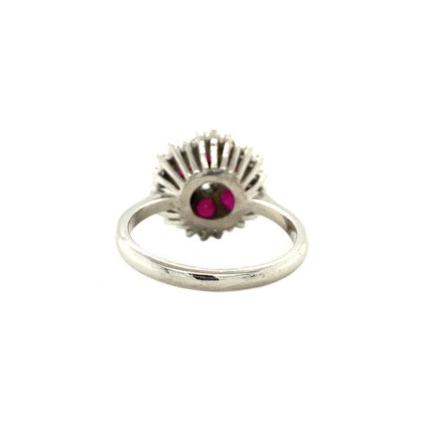 vintage Gold ring with ruby and diamond 14 krt