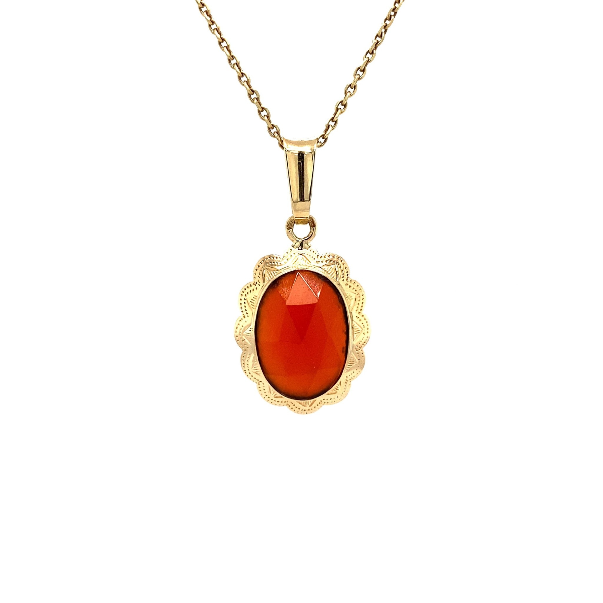 Gold carnelian pendant Clearance