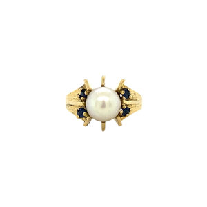 Gold ring with pearl and sapphire 18 krt