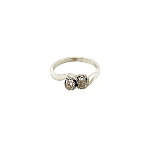 White gold ring with diamond 14 krt