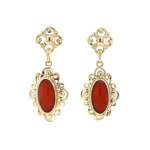 Gouden oorhangers met bloedkoraal 14 krt