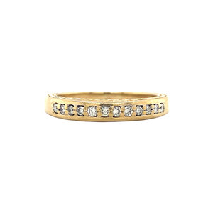 Gold row ring with diamonds 18 crt